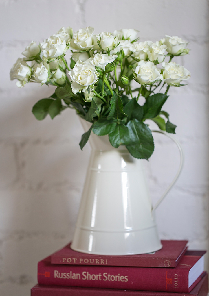 Millstream Cottage Table Flowers